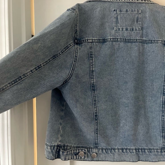 Jean Jacket - Picture 4 of 4